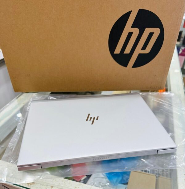 HP ELITEBOOK 735 G6